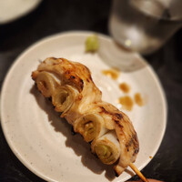 焼き鳥とワイン 萬鳥 祇園店 - 
