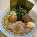 らあめん工房 雪濃湯 - 牛骨元味  替玉1/2 ほうれん草 ナンコツ