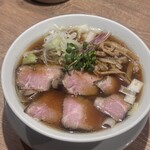 R+ 隠れ家すぎるラーメン屋 - 