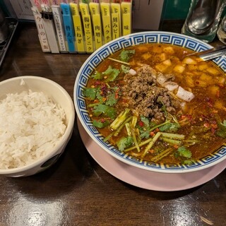 担々麺屋 オッソちゃん_0