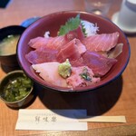 鮮味楽 - マグロ丼