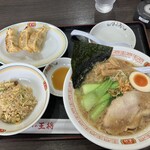 餃子の王将 - 料理写真:極王餃子の王将ラーメンセット