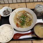 梅山鉄平食堂 - 