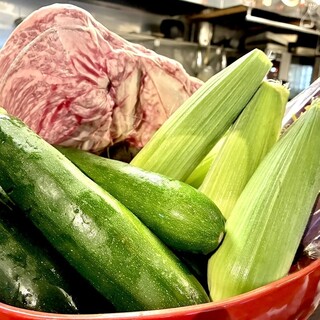 産地直送の旬の食材を使用
