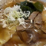 珍來 - 料理写真:チャーシューワンタン麺