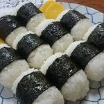 ひろ丸 - おにぎりはなんと一人前が５個もあるぞん♡