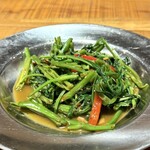 アジアン食堂 シロクマ - 空芯菜炒め880円