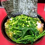 横浜ラーメン 田上家 - チャーシューメン並＋万能ネギ