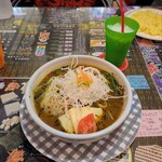 マジックスパイス - チキン(天空)ライス無し+チーズ 1860円