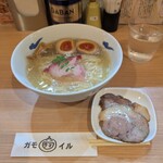 RAMEN ガモウスマイル - 