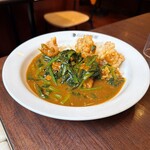 CoCo壱番屋 - 料理写真:フライドチキンカレー200g Hほうれん草トッピング 1017円
