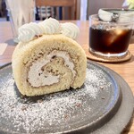 甘味 ema - 料理写真:蕎麦粉のロールケーキ