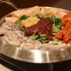 サウィ食堂 - ナッコプセ(タコ、ホルモン、エビの炒め煮)