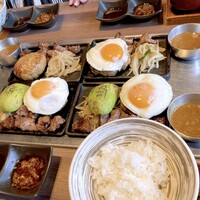 鉄板和食とワイン 萬鉄 - 