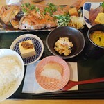 富来助 - 料理写真:金目鯛煮付け定食