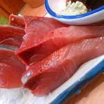 晩杯屋 大塚北口店 - 活き〆桜ぶり刺し２００円