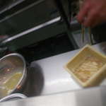 晩杯屋 - 納豆オムレツは自家製です。