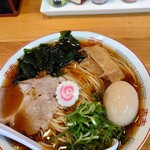 ラーメン食堂れんげじ - 昔ながらのラーメン 500円＋大盛 150円＋味玉トッピング 150円