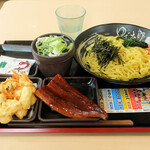 ゆで太郎 - 料理写真:朝ら~(冷)450円、季節のかき揚げ450円、うなぎ1切れ650円