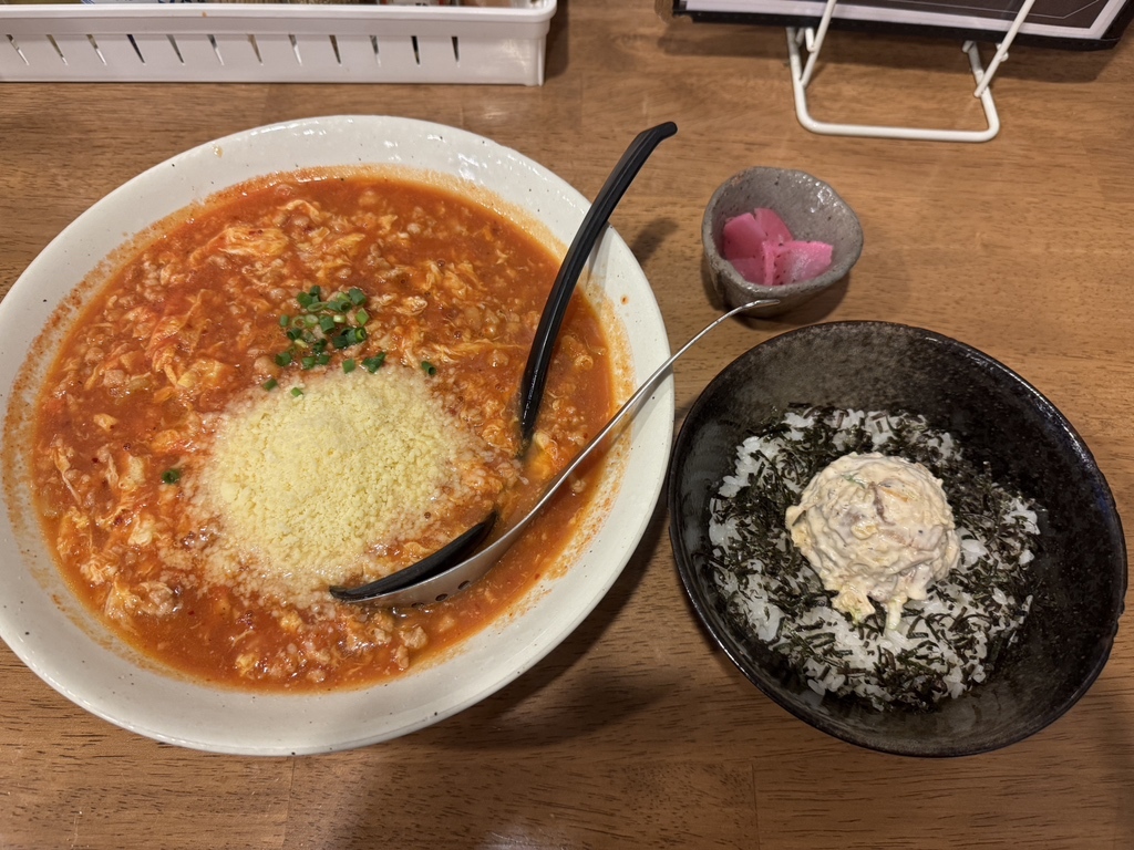 麺 や 新 の すけ
