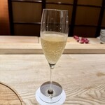 肉屋 田中 - このあと仕事なんでノンアルスパークリングワイン