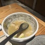 焼き鳥 すず喜 - 食べてから思い出したように撮影した塩煮込み