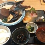 炉ばた 魚魚炭 - かま大根煮定食￥９８０