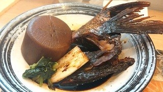 Robatatotozumi - 真鯛のかまと大根の煮物