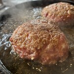 三ツ星監修黒毛和牛ハンバーグ もぐら - 