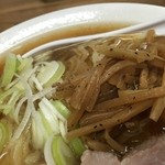 くじら食堂 - 醤油らー麺　メンマ