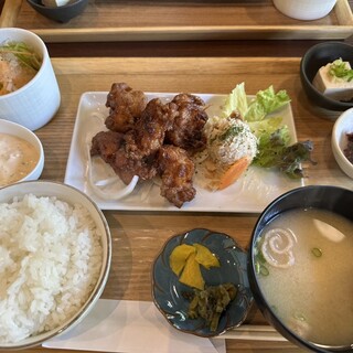 武家屋敷 伊東邸 おび茶寮 - 料理写真:チキン南蛮御膳 ¥1,320