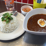 バックパッカーズランチ - トマトたっぷりのキーマカレー