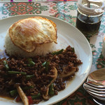 バックパッカーズランチ - 火、木限定