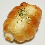 L'air bon - チーズちくわぱん（108円）