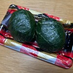 割烹やまぐち - 握り飯を高菜の葉で包んだだけというシンプルなもの！