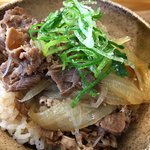 築港麺工房 - ミニ牛丼。美味い。