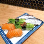 すし酒場 さしす - サーモン・芽ネギ・こはだ