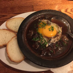 Gyo-Bar - 牛スジの赤ワイン煮　690円