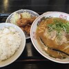 やまいし - 料理写真:とりの唐揚げセット 1050円