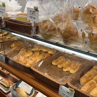 塩パン屋 パン・メゾン_0
