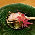 山城屋庄蔵 - 【先附】紅葉鯛昆布締め 翡翠茄子 松茸煮凝り