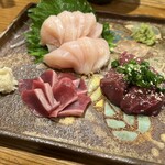 たいりん - 料理写真:鳥刺し盛り合わせ