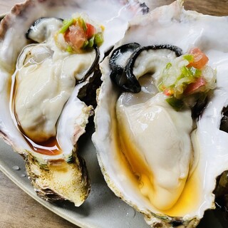 岩手県山田産の生牡蠣1個399円！！
