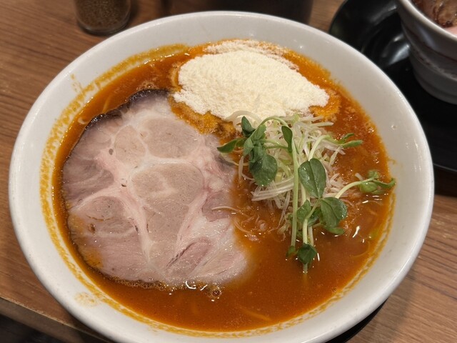 ラーメンたろう 三宮本店 - 三宮（神戸市営）/ラーメン | 食べログ