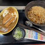 ゆで太郎 - 料理写真:ミニカツカレーセット(950円)