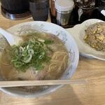 大黒ラーメン - 料理写真: