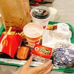 マクドナルド - これだけ頼んでも1500円くらい