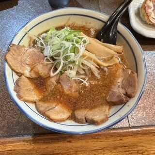 ラーメンたか - 料理写真:
