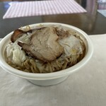 セブンイレブン - 料理写真:豚ラーメン