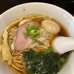 らぁ麺 半七 - 料理写真:味玉醤油ラーメン